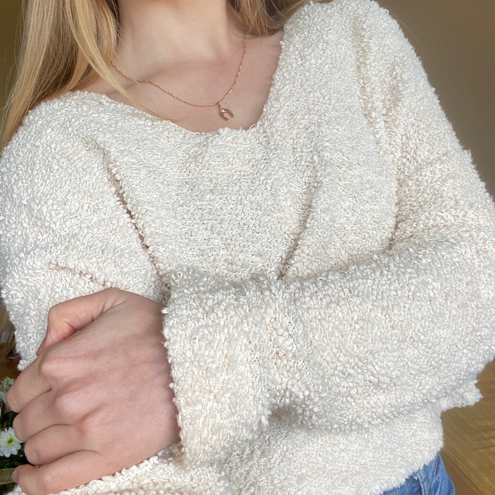 Free People Vneck Off White Sweater - Size S